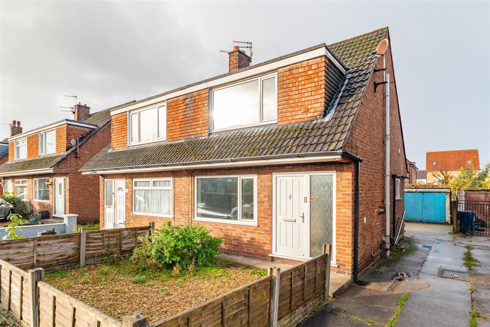 3 bed property in Stockdale Crescent, Preston
